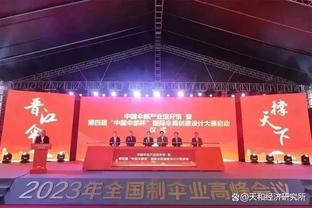 尼尔森全场数据：1次助攻，5次过人，6次抢断，12次赢得对抗